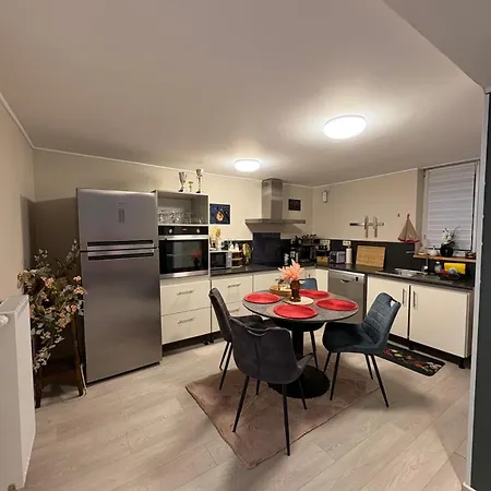 Chez Eden Apartment *